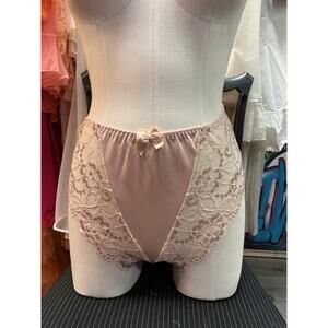 VINTAGE HIGH WAISTED LIGHT PINK PANTY